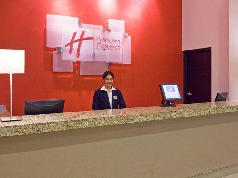Holiday Inn Express Guadalajara Iteso By Ihg Zapopan Nội địa bức ảnh